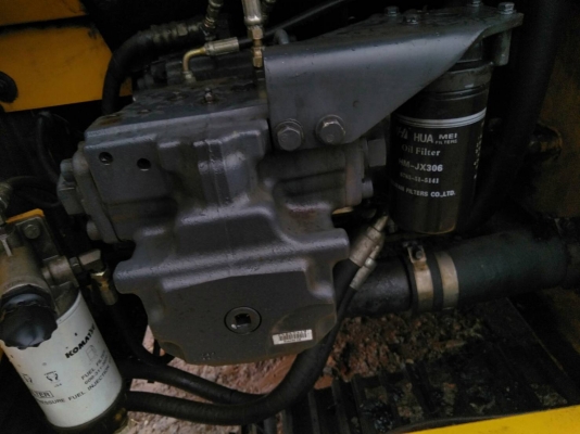 ขายด่วน แมคโค KOMATSU PC200-8