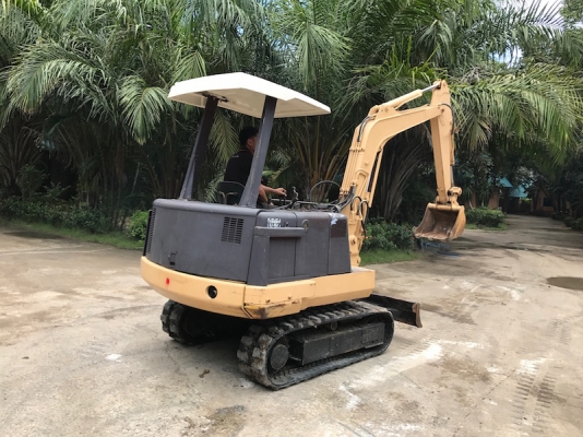 ขายแบคโฮ KUBOTA KX26(pc30) คอนโทลดี ปั้มแรง แน่นๆ สวยเดิมจากญี่ปุ่น100\% ทำงานสมบูรณ์ทุกระบบ รับรองไม่ผิดหวัง 235,000 เท่านั้น!!