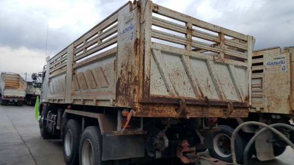 ขายด่วน344ดั้มสามมิตร ปี57 มี2พ่วง เดิมบาง ยางเต็ม วิ่งน้อย190000โล ขายด่วน344ดั้มสามมิตร ปี57 มี2พ่วง เดิมบาง ยางเต็ม วิ่งน้อย190000โล