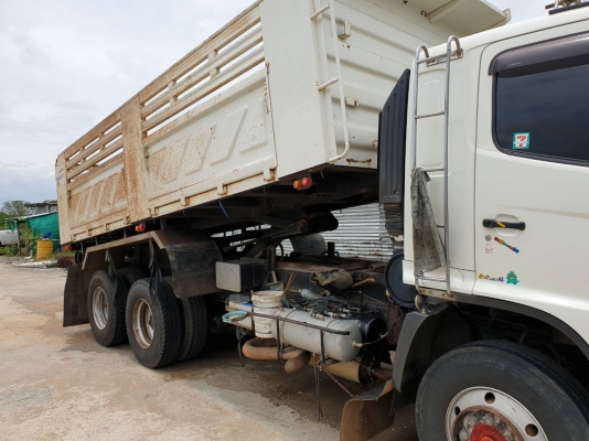 ขายด่วน344ดั้มสามมิตร ปี57 มี2พ่วง เดิมบาง ยางเต็ม วิ่งน้อย190000โล ขายด่วน344ดั้มสามมิตร ปี57 มี2พ่วง เดิมบาง ยางเต็ม วิ่งน้อย190000โล