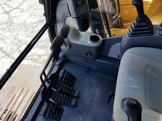 ขายด่วน!! CAT 320D สภาพนางฟ้าค่ะ ขายด่วน!! CAT 320D สภาพนางฟ้าค่ะ