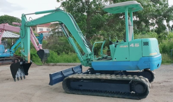 ขายด่วนรถเเบคโฮ มิสซูMM45เทียบเท่าPD45รถนอกเพื่งนำเข้ามาใหม่สวยเดิมๆเคื่องดีปั่มแรงคอลโทลสั่นปั้มนิ้ว บูมอามร์สวยเร็วแรงไม่โหลด เครื่องมิสซู4สูบระบบเต่ากะต่ายครบรถยังไม่เคยใช้งานในไทยเลย