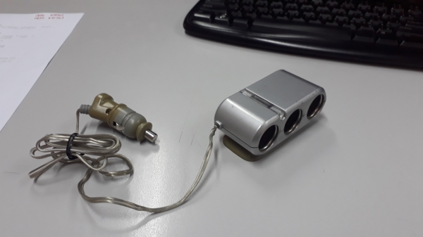 SOCKET ต่อแยกไฟที่จุดบุหรี่ แบบ3ช่อง มือสองจากญี่ปุ่น SOCKET ต่อแยกไฟที่จุดบุหรี่ แบบ3ช่อง มือสองจากญี่ปุ่น