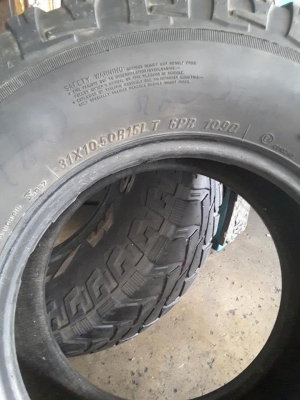 เศษยาง Maxxis MT 31-10.5-15 ปี 13 สภาพดี มี 2เส้น เศษยาง Maxxis MT 31-10.5-15 ปี 13 สภาพดี มี 2เส้น