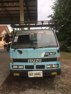 ขาย 6 ล้อ isuzi NKR 110 เเรงม้า รถห้างเเท้ มือเดียว ไม่เคยทำสี ยาว 4.3 เมตร