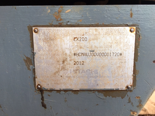แบคโฮ ยี่ห้อ HITACHI   รุ่น ZX 200-1 รถใช้งาน 9,299 ชั่วโมง มีเล่มทะเบียน