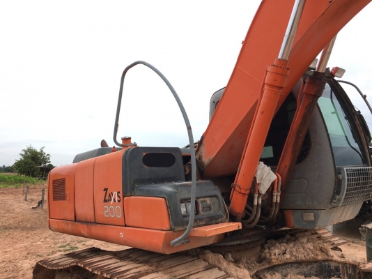 แบคโฮ ยี่ห้อ HITACHI   รุ่น ZX 200-1 รถใช้งาน 9,299 ชั่วโมง มีเล่มทะเบียน