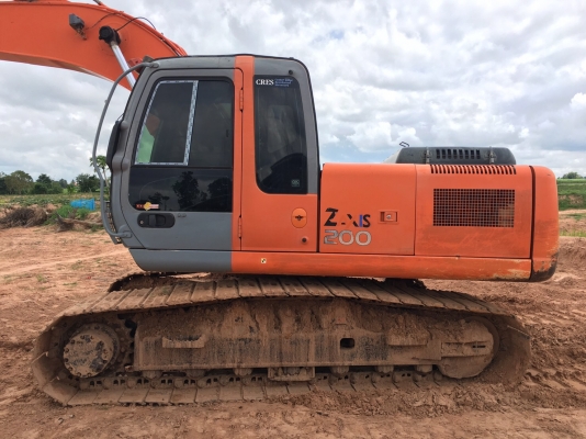 แบคโฮ ยี่ห้อ HITACHI   รุ่น ZX 200-1 รถใช้งาน 9,299 ชั่วโมง มีเล่มทะเบียน