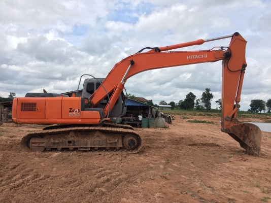 แบคโฮ ยี่ห้อ HITACHI   รุ่น ZX 200-1 รถใช้งาน 9,299 ชั่วโมง มีเล่มทะเบียน