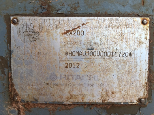 แบคโฮ ยี่ห้อ HITACHI   รุ่น ZX 200-1 รถใช้งาน 9,299 ชั่วโมง มีเล่มทะเบียน