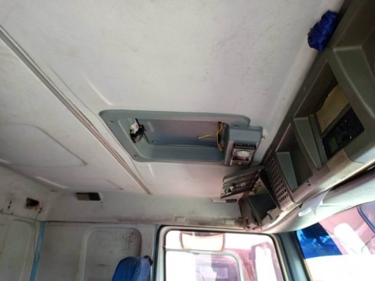 ขาย 275,000 บาท SINOTRUCK 345 แรง ปี 54 ติดแก๊ส NGV 8 ถัง วิ่ง 35x,xxxx กม เครื่อง 345 แรง เกียร์ฟูลเลอร์ หัวบาง ยางดี คัสชีสวย เอกสารเล่มทะเบียน  รถอยู่  นครปฐม โทร 0610710295  สนใจ รายการสินค้า อื่นๆ ที่ เว็ปไชค์ Truck2Hand https://www.truck2hand.com/in