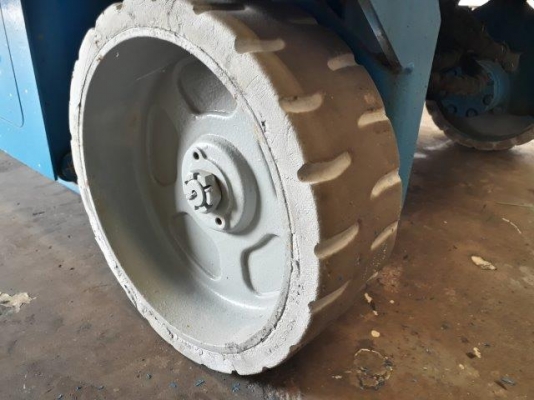 กระเช้าไฟฟ้า X-LIFT GENIE GS3246DC ยกสูง 9.8 เมตร มือสองญี่ปุ่น กระเช้าไฟฟ้า X-LIFT GENIE GS3246DC ยกสูง 9.8 เมตร มือสองญี่ปุ่น