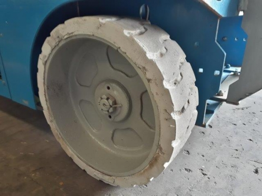 กระเช้าไฟฟ้า X-LIFT GENIE GS3246DC ยกสูง 9.8 เมตร มือสองญี่ปุ่น กระเช้าไฟฟ้า X-LIFT GENIE GS3246DC ยกสูง 9.8 เมตร มือสองญี่ปุ่น