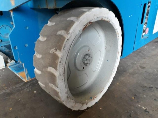 กระเช้าไฟฟ้า X-LIFT GENIE GS3246DC ยกสูง 9.8 เมตร มือสองญี่ปุ่น กระเช้าไฟฟ้า X-LIFT GENIE GS3246DC ยกสูง 9.8 เมตร มือสองญี่ปุ่น