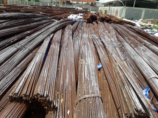 ขายเหล็กเส้นเก่า สภาพสวย ใช้งานได้ดี16 บาท โทร. 0814064505