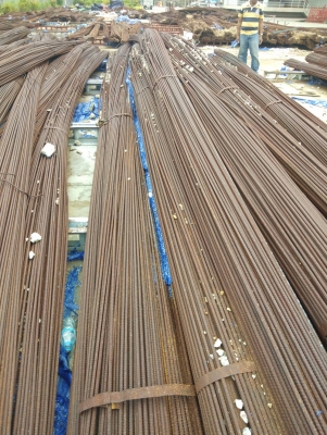 ขายเหล็กเส้นเก่า สภาพสวย ใช้งานได้ดี16 บาท โทร. 0814064505