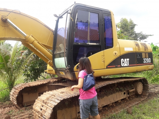 ขายรถแบคโฮ CAT 320C สวยเดิมๆเอกสารทะเบียน
