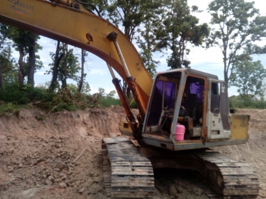 ขาย 375,000 KOBELCO sk 200-2 เครื่องดี ปั้มk3vแรง เอวแน่น ช่วงล่างแน่น รถพร้อมใช้ เอกสารซื้อขาย รถอยู่ ขอนแก่น 090-772-3710 090-772-3708