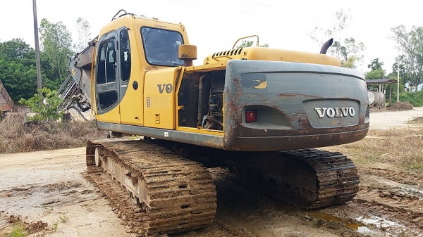 ขาย 495,000 VOLVO ไฟฟ้าตัด เครื่องดี ปั้มแรง เอวแน่น โซ่สวย รอนเลอร์ดี แผ่นแทรคสวย ตัวเดินเงียบ เอกส ขาย 495,000 VOLVO ไฟฟ้าตัด เครื่องดี ปั้มแรง เอวแน่น โซ่สวย รอนเลอร์ดี แผ่นแทรคสวย ตัวเดินเงียบ เอกส