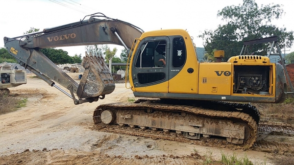 ขาย 495,000 VOLVO ไฟฟ้าตัด เครื่องดี ปั้มแรง เอวแน่น โซ่สวย รอนเลอร์ดี แผ่นแทรคสวย ตัวเดินเงียบ เอกส