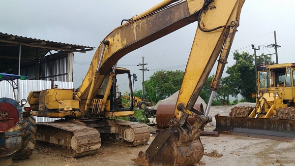 ขาย 365,000 CAT 320 V 2 ไฟฟ้าตัด เครื่องดี ปั้มต้องเช็ค เอวแน่น โซ่สวย รอนเลอร์ดี แผ่นแทรคสวย ตัวเดิ ขาย 365,000 CAT 320 V 2 ไฟฟ้าตัด เครื่องดี ปั้มต้องเช็ค เอวแน่น โซ่สวย รอนเลอร์ดี แผ่นแทรคสวย ตัวเดิ