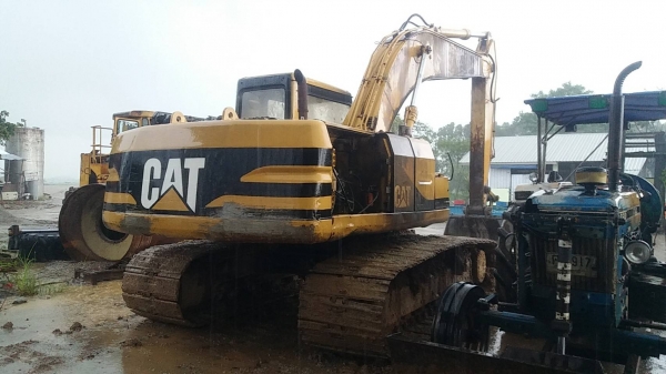 ขาย 365,000 CAT 320 V 2 ไฟฟ้าตัด เครื่องดี ปั้มต้องเช็ค เอวแน่น โซ่สวย รอนเลอร์ดี แผ่นแทรคสวย ตัวเดิ ขาย 365,000 CAT 320 V 2 ไฟฟ้าตัด เครื่องดี ปั้มต้องเช็ค เอวแน่น โซ่สวย รอนเลอร์ดี แผ่นแทรคสวย ตัวเดิ
