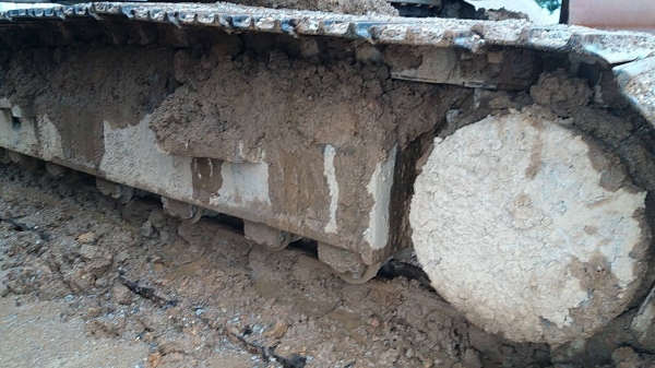 ขาย 365,000 CAT 320 V 2 ไฟฟ้าตัด เครื่องดี ปั้มต้องเช็ค เอวแน่น โซ่สวย รอนเลอร์ดี แผ่นแทรคสวย ตัวเดิ