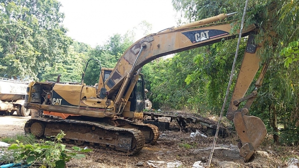 ขาย 465,000 CAT 320 B ไฟฟ้าตัด ปั้มแรง เครื่องอ่อน เอวแน่น โซ่ปานกลาง รอนเลอร์ดี แผ่นแทรคสวย ตัวเดิน