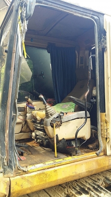 ขาย 465,000 CAT 320 B ไฟฟ้าตัด ปั้มแรง เครื่องอ่อน เอวแน่น โซ่ปานกลาง รอนเลอร์ดี แผ่นแทรคสวย ตัวเดิน