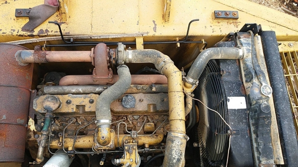 ขาย 465,000 CAT 320 B ไฟฟ้าตัด ปั้มแรง เครื่องอ่อน เอวแน่น โซ่ปานกลาง รอนเลอร์ดี แผ่นแทรคสวย ตัวเดิน