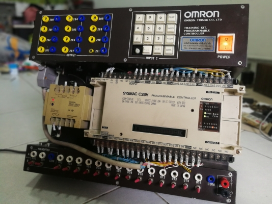 ชุดฝึกplc Omron ใช้งานปกติสนใจทักมาครับID rang.559 ค่าส่ง180บ.