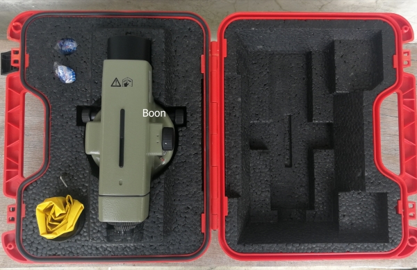 ขายกล้องระดับมือสอง Leica NA2 32x