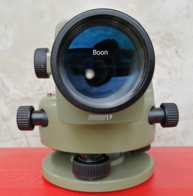 ขายกล้องระดับมือสอง Leica NA2 32x