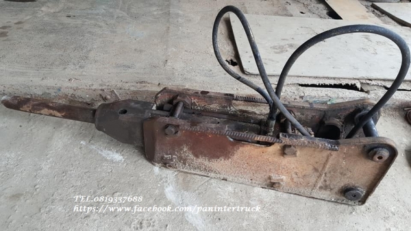 FROM JAPANขายถูกด่วนๆหัวกระแทกBREAKER*สำหรับใส่รถขุดไซค์40,45,50,55 /สลัก40-45 มิล/(ทดสอบแล้วใช้งานได้จริง) ราคาเพียง 62,000 บาท