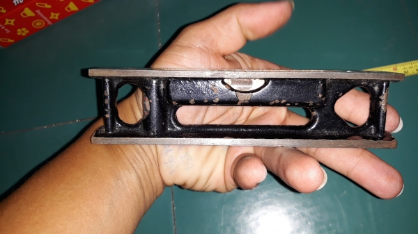 ขายระดับน้ำเหล็กหล่อ KOD MADE IN JAPAN.มือสอง