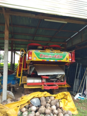 ขายรถเกี่ยวข้าว เกษตรพัฒนารุ่นไอ้หนุ่มไวไฟ อุ้ม 2.5 ตัน เครื่อง 260 HP (ราคา 760,000 บาท ต่อรองราคาไ ขายรถเกี่ยวข้าว เกษตรพัฒนารุ่นไอ้หนุ่มไวไฟ อุ้ม 2.5 ตัน เครื่อง 260 HP (ราคา 760,000 บาท ต่อรองราคาไ
