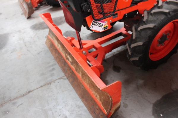 ใช้เงิน 50,000 ก็ออกรถได้ L5018 ผ่อนนาน 6 ปี ใช้เงิน 50,000 ก็ออกรถได้ L5018 ผ่อนนาน 6 ปี