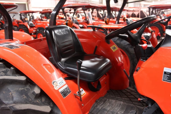 ใช้เงิน 50,000 ก็ออกรถได้ L5018 ผ่อนนาน 6 ปี ใช้เงิน 50,000 ก็ออกรถได้ L5018 ผ่อนนาน 6 ปี