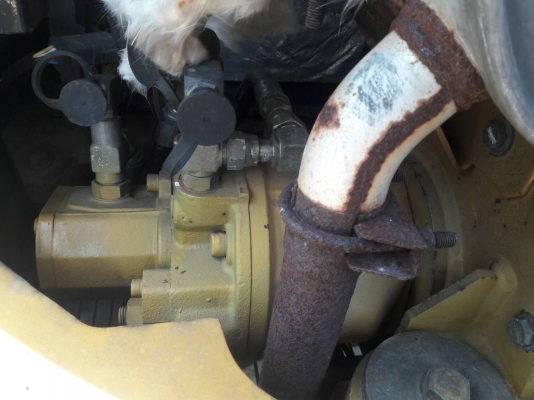 ขายจ้า..CATERPILLAR 305CR-2  เก่านอกแท้.. สภาพสวย..เครื่องปั๊มดี...เดิมๆๆ.. 3,XXX  ชั่วโมง...พร้อมใช้..โทร 089-3818694  จ๊อย.