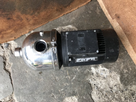 ขายปั๊มน้ำแรงดันสูงหัวสแตนเลส Groundfos 3HP. 380V made in Germany สภาพสวยเดิมๆ หมุนนิ่ม พร้อมใช้งาน