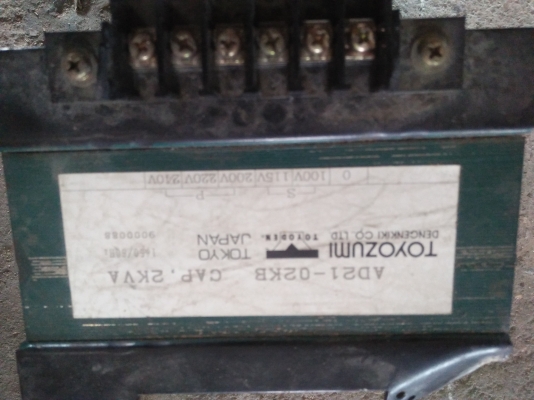 หม้อแปลงไฟ220vออก100/110v 2kva หม้อแปลงไฟ220vออก100/110v 2kva