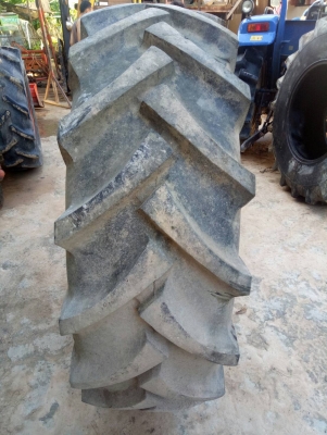 ยางรถไถ 18.4/28 โอตานิ คู่ละ 18,000 บาท