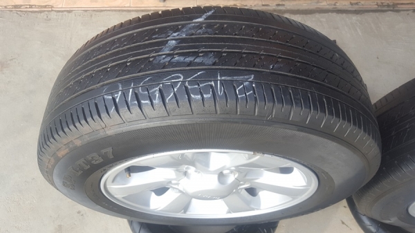 ขายล้อISUZU 1.9 ขอบ16 ยาง215/65/16 ปี 17 4 ล้อ ขายล้อISUZU 1.9 ขอบ16 ยาง215/65/16 ปี 17 4 ล้อ