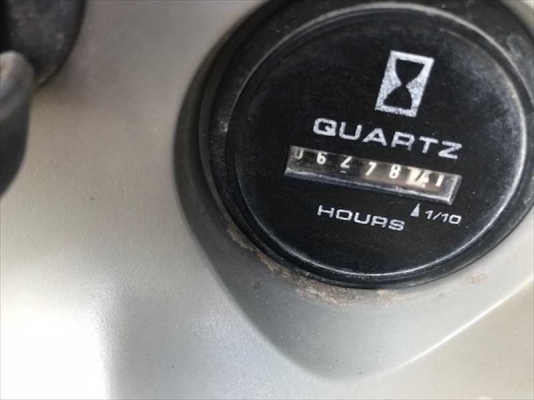 KOBELCO SK135SR-1ES #YY04-10140 พร้อมใบมีด ลายหัวเจาะ นำเข้าจากญี่ปุ่น โทร. 080-6565422 (หนิง)