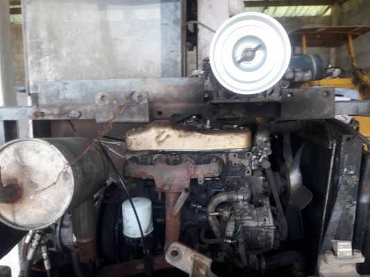 รถแบคโฮ  SUMITOMO รุ่นsh55   มีหัวคีบหมุนรอบตัว  รถใช้งาน