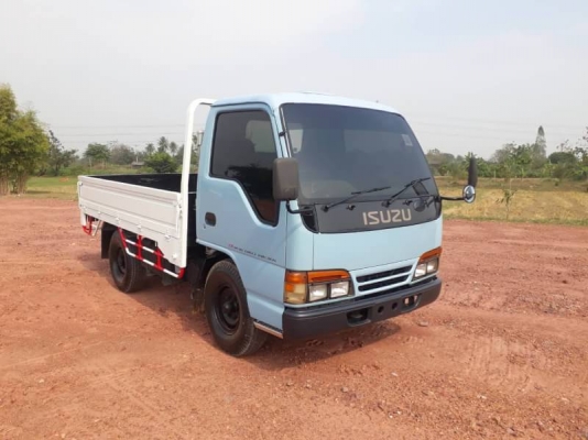 ISUZU NKR. 4ล้อ รถห้างสวยๆพร้อมใช้งาน ขาย 255,000 บาทศุภากร 081-1903107, 089-5367218.