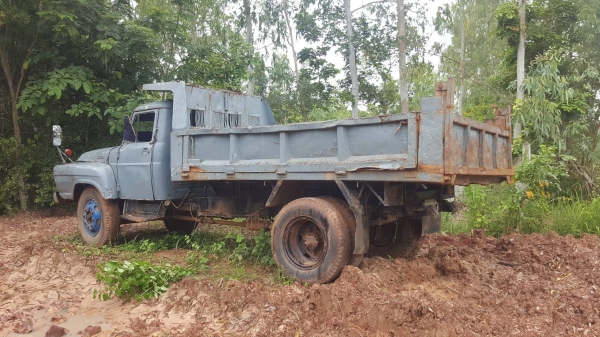 ขาย รถ 6 ล้อดั้ม หัวยาว ISUZU TX เดิมทั้งคัน เครื่องยนต์ 125 แรงม้า คัสซีสวยตลอดเส้น มีทะเบียนครบ