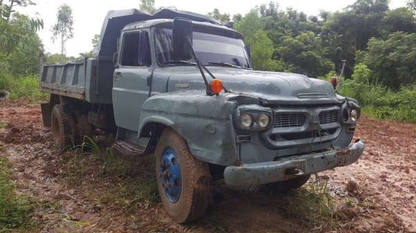 ขาย รถ 6 ล้อดั้ม หัวยาว ISUZU TX เดิมทั้งคัน เครื่องยนต์ 125 แรงม้า คัสซีสวยตลอดเส้น มีทะเบียนครบ ขาย รถ 6 ล้อดั้ม หัวยาว ISUZU TX เดิมทั้งคัน เครื่องยนต์ 125 แรงม้า คัสซีสวยตลอดเส้น มีทะเบียนครบ