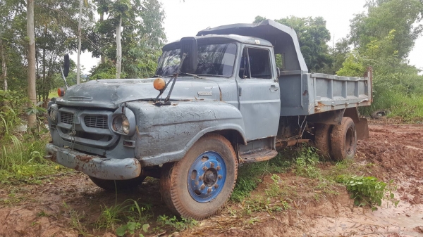 ขาย รถ 6 ล้อดั้ม หัวยาว ISUZU TX เดิมทั้งคัน เครื่องยนต์ 125 แรงม้า คัสซีสวยตลอดเส้น มีทะเบียนครบ ขาย รถ 6 ล้อดั้ม หัวยาว ISUZU TX เดิมทั้งคัน เครื่องยนต์ 125 แรงม้า คัสซีสวยตลอดเส้น มีทะเบียนครบ