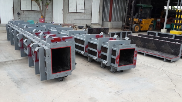 ขายแบบหล่อเสาโรงงาน 0.4 x 0.5 x 8.00 m.